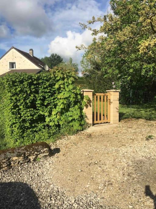 Cottage De Charme A La Campagne Aulnoy Exteriör bild